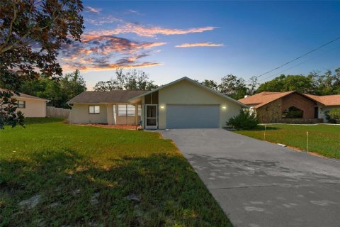 Casa en venta en Spring Hill, Florida, 3 dormitorios, 129.69 m2 № 1342876 - foto 1