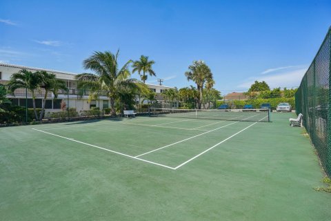 Condo in Oakland Park, Florida, 1 bedroom  № 1207585 - photo 3