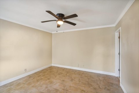 Condo in Oakland Park, Florida, 1 bedroom  № 1207585 - photo 18