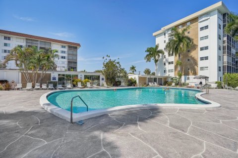 Condo in Oakland Park, Florida, 1 bedroom  № 1207585 - photo 7