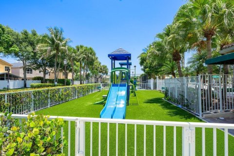 Casa en venta en Delray Beach, Florida, 6 dormitorios, 276.57 m2 № 1207667 - foto 1
