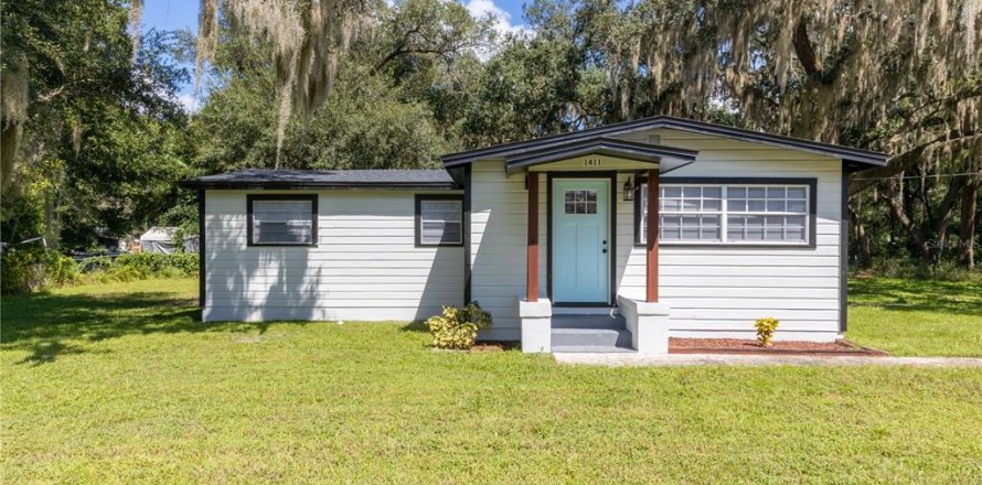 House in DeLand, Florida 3 bedrooms, 146.41 sq.m. № 1382737