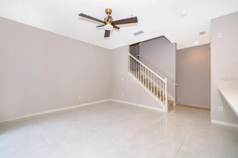 Condo in Orlando, Florida, 2 bedrooms  № 1382772 - photo 17