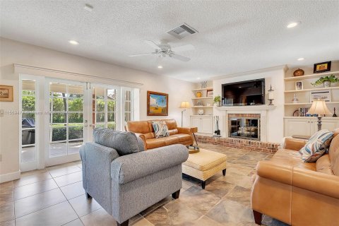 Villa ou maison à vendre à Palmetto Bay, Floride: 4 chambres, 247.4 m2 № 1081253 - photo 5