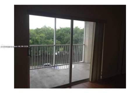 Copropriété à vendre à Coral Springs, Floride: 3 chambres, 116.59 m2 № 1146861 - photo 22