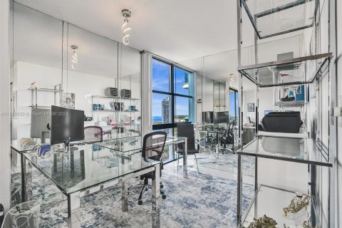 Condo in Aventura, Florida, 1 bedroom  № 1146817 - photo 5