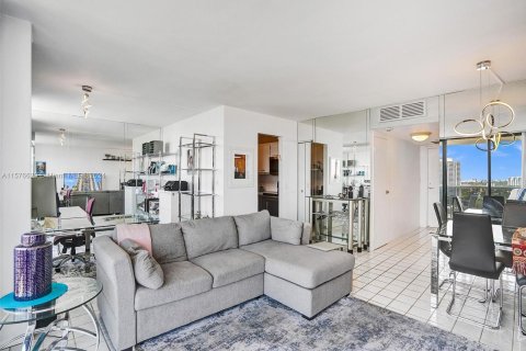 Copropriété à vendre à Aventura, Floride: 1 chambre, 83.24 m2 № 1146817 - photo 6