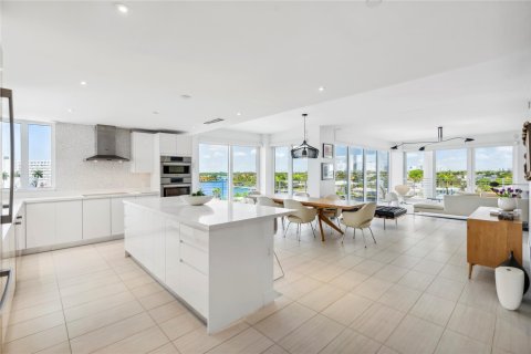 Copropriété à vendre à Fort Lauderdale, Floride: 3 chambres, 195.47 m2 № 1185287 - photo 30