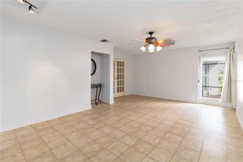 House in Lehigh Acres, Florida 3 bedrooms, 146.88 sq.m. № 1356245 - photo 22