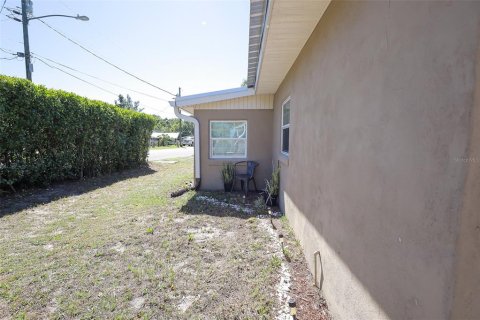 House in DeLand, Florida 4 bedrooms, 175.96 sq.m. № 1153112 - photo 9