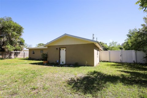 House in DeLand, Florida 4 bedrooms, 175.96 sq.m. № 1153112 - photo 7