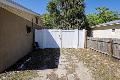 House in DeLand, Florida 4 bedrooms, 175.96 sq.m. № 1153112 - photo 5