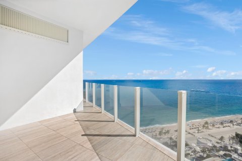 Condo in Fort Lauderdale, Florida, 4 bedrooms  № 927978 - photo 2