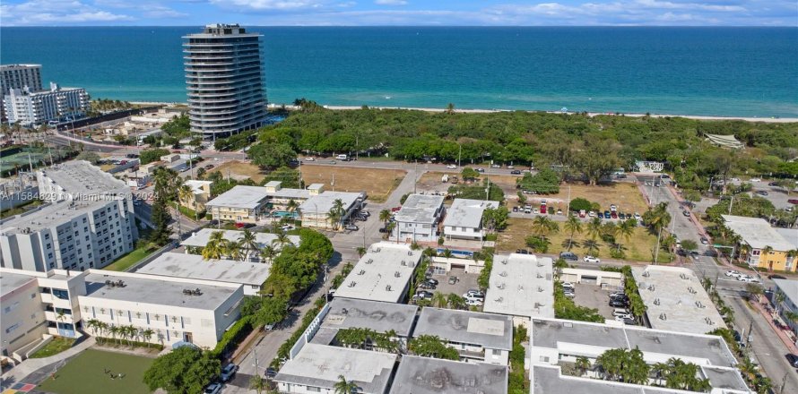 Condominio en Miami Beach, Florida, 1 dormitorio  № 1170749