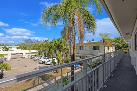 Condo in Miami Beach, Florida, 1 bedroom  № 1170749 - photo 28