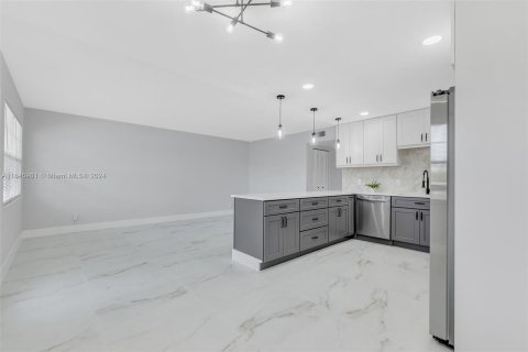 Copropriété à vendre à Boca Raton, Floride: 2 chambres, 83.24 m2 № 1331849 - photo 5