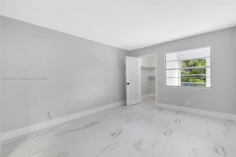 Copropriété à vendre à Boca Raton, Floride: 2 chambres, 83.24 m2 № 1331849 - photo 11