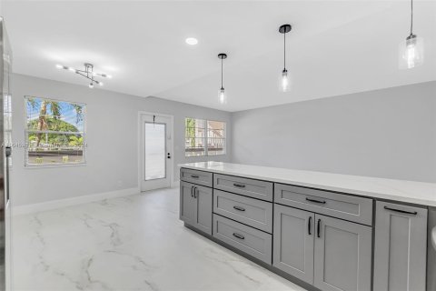 Copropriété à vendre à Boca Raton, Floride: 2 chambres, 83.24 m2 № 1331849 - photo 6