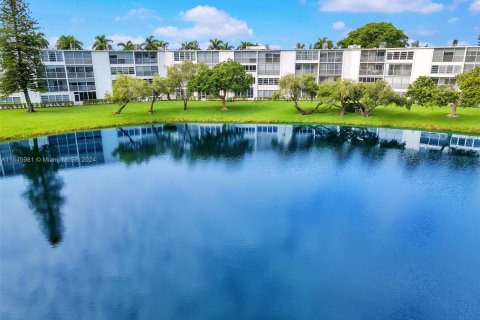 Copropriété à vendre à Boca Raton, Floride: 2 chambres, 83.24 m2 № 1331849 - photo 27