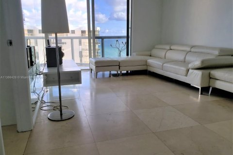 Condo in Miami Beach, Florida, 1 bedroom  № 496512 - photo 6