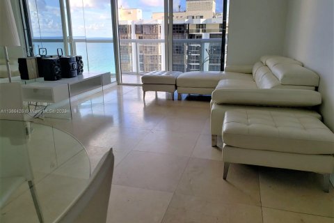 Condo in Miami Beach, Florida, 1 bedroom  № 496512 - photo 7