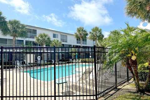 Touwnhouse à vendre à Seminole, Floride: 4 chambres, 201.97 m2 № 1247364 - photo 3