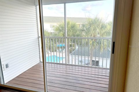 Townhouse in Seminole, Florida 4 bedrooms, 201.97 sq.m. № 1247364 - photo 21