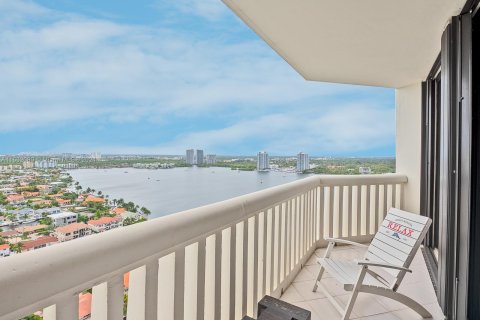 Condo in Aventura, Florida, 3 bedrooms  № 1347744 - photo 30