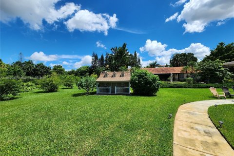 Villa ou maison à vendre à Miami, Floride: 9 chambres, 370.96 m2 № 1347745 - photo 18