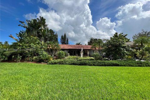 Villa ou maison à vendre à Miami, Floride: 9 chambres, 370.96 m2 № 1347745 - photo 19