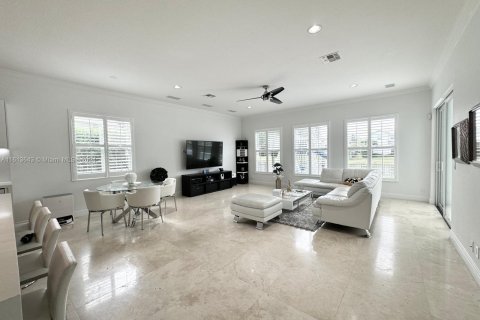 House in Parkland, Florida 5 bedrooms, 383.13 sq.m. № 1328653 - photo 12