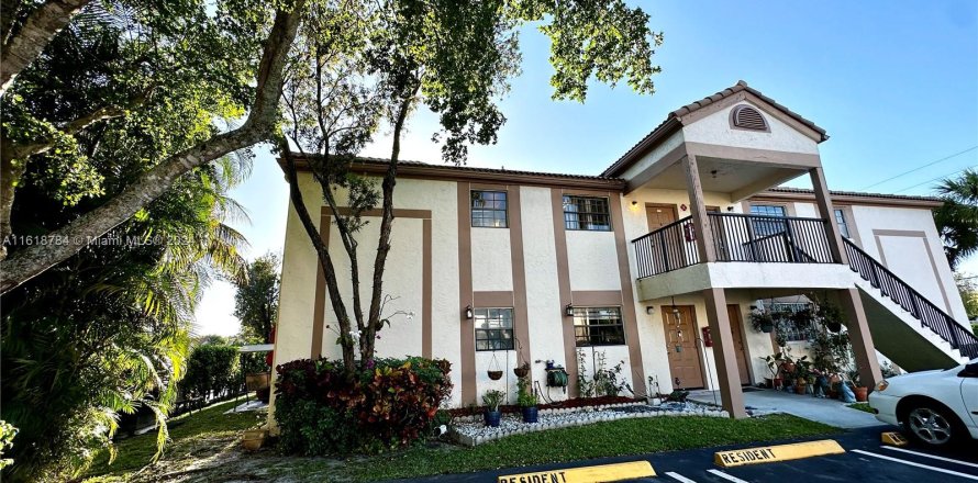 Condo in Coral Springs, Florida, 2 bedrooms  № 1319095