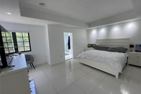 Touwnhouse à vendre à Miami, Floride: 3 chambres, 155.24 m2 № 1281215 - photo 26