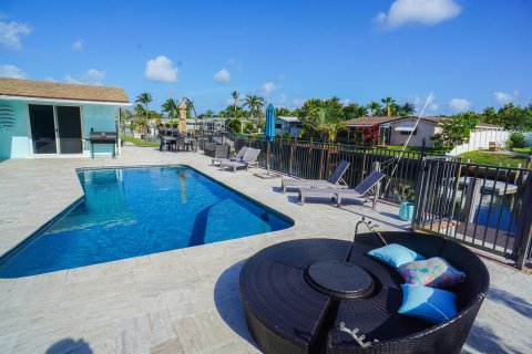 Villa ou maison à vendre à Pompano Beach, Floride: 4 chambres, 157.38 m2 № 1077833 - photo 6