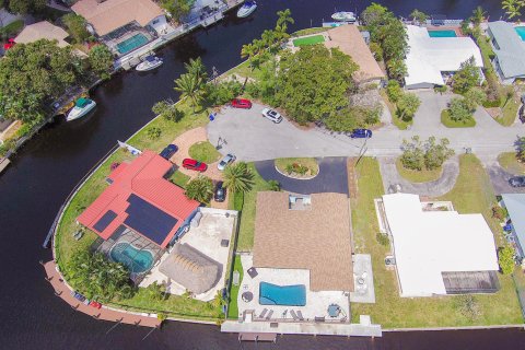 Villa ou maison à vendre à Pompano Beach, Floride: 4 chambres, 157.38 m2 № 1077833 - photo 12