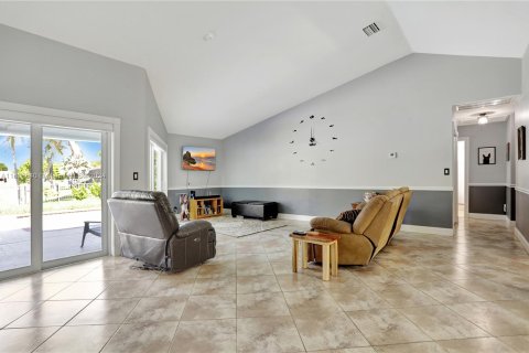 Casa en venta en Coral Springs, Florida, 4 dormitorios, 186.08 m2 № 1233326 - foto 5