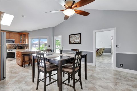 Casa en venta en Coral Springs, Florida, 4 dormitorios, 186.08 m2 № 1233326 - foto 8