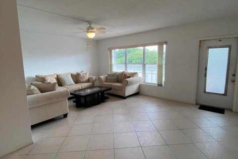 Condominio en venta en West Palm Beach, Florida, 1 dormitorio, 78.22 m2 № 874673 - foto 17