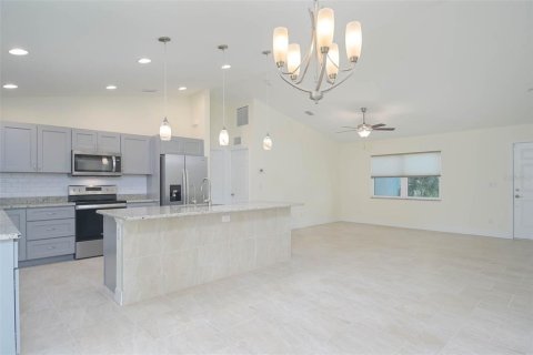 Villa ou maison à vendre à North Port, Floride: 3 chambres, 132.57 m2 № 1391335 - photo 4