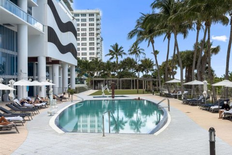 Copropriété à vendre à Miami Beach, Floride: 1 chambre, 76.18 m2 № 1281005 - photo 2