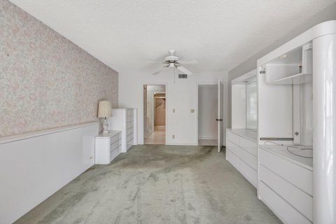 Condo in Tamarac, Florida, 2 bedrooms  № 1217178 - photo 16