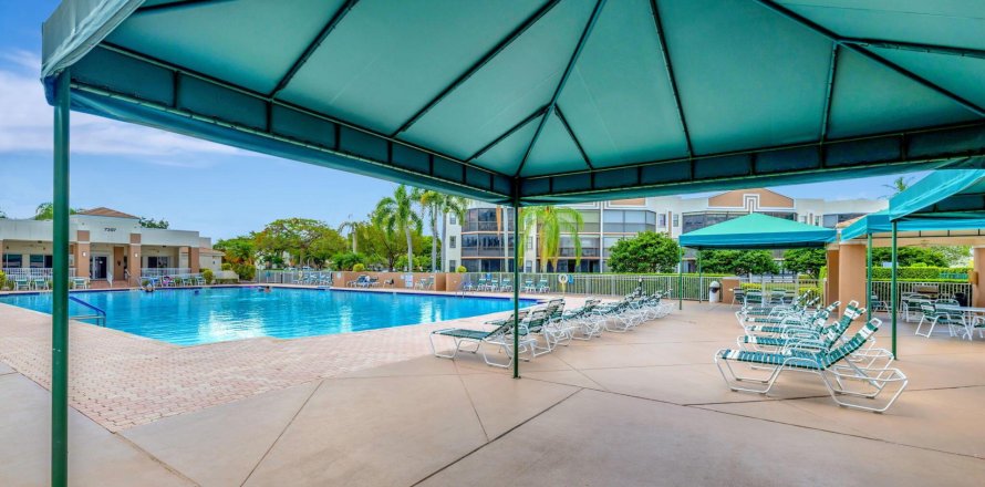 Condo in Tamarac, Florida, 2 bedrooms  № 1217178