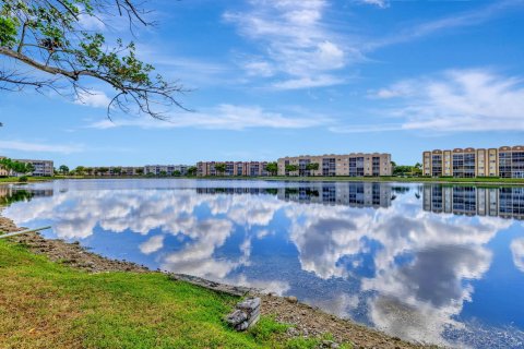 Condominio en venta en Tamarac, Florida, 2 dormitorios, 139.35 m2 № 1217178 - foto 4