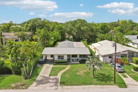 Villa ou maison à vendre à Miami, Floride: 4 chambres, 179.58 m2 № 1294118 - photo 19