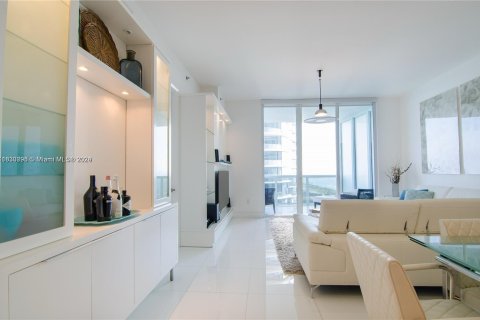 Condo in Sunny Isles Beach, Florida, 3 bedrooms  № 1293691 - photo 5