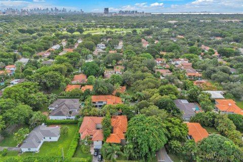 Villa ou maison à vendre à Coral Gables, Floride: 3 chambres, 257.15 m2 № 1357137 - photo 4