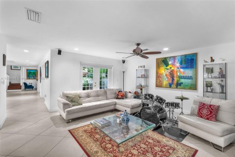 Casa en venta en Coral Gables, Florida, 3 dormitorios, 257.15 m2 № 1357137 - foto 23