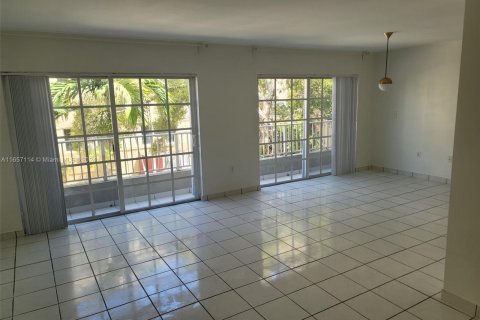 Copropriété à louer à Miami Beach, Floride: 2 chambres, 96.62 m2 № 1357136 - photo 2