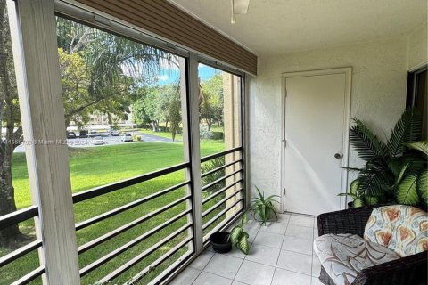 Copropriété à vendre à Boca Raton, Floride: 2 chambres, 107.77 m2 № 1357134 - photo 25