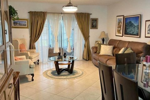 Condo in Delray Beach, Florida, 2 bedrooms  № 1357164 - photo 1